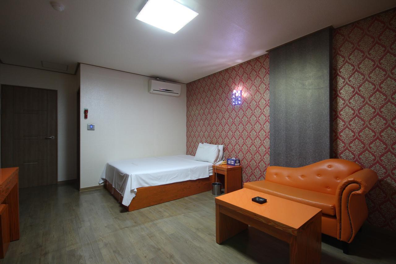 גאוז'ה Hotel Lie מראה חיצוני תמונה