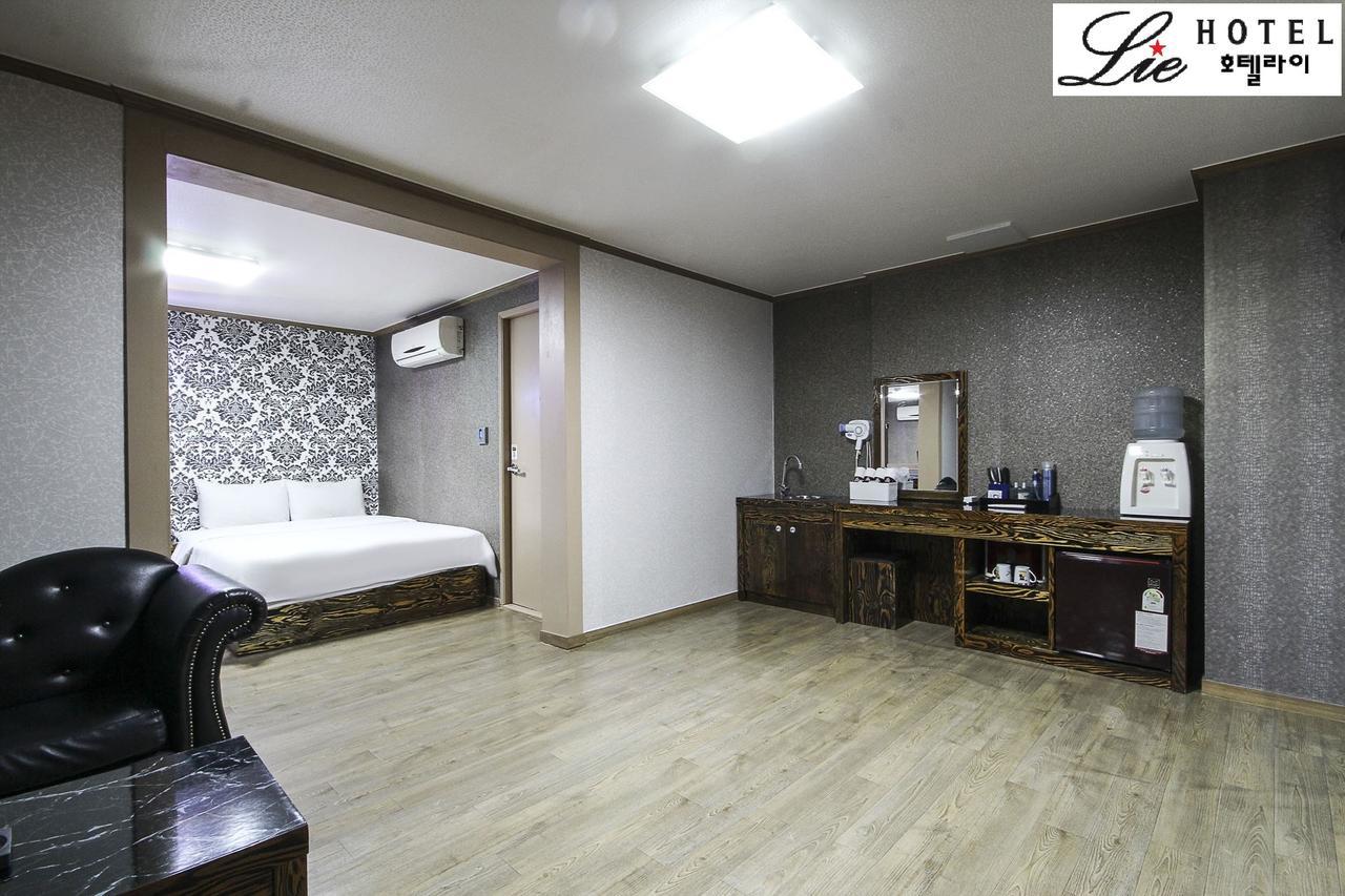 גאוז'ה Hotel Lie מראה חיצוני תמונה