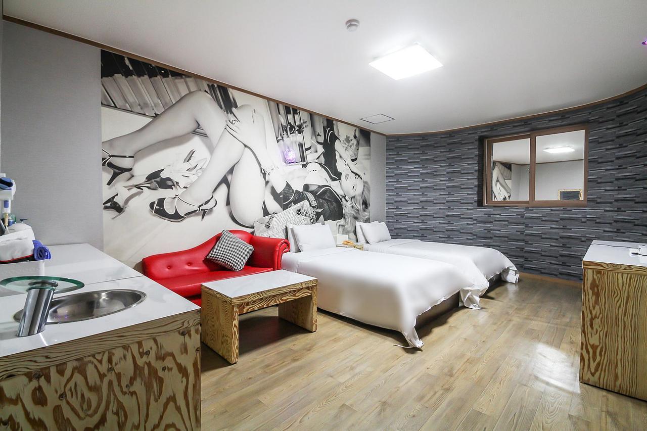 גאוז'ה Hotel Lie מראה חיצוני תמונה