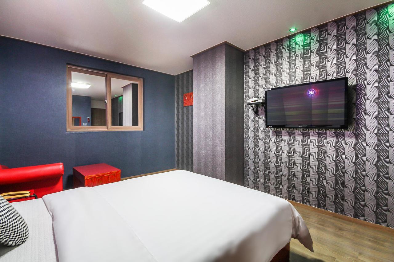 גאוז'ה Hotel Lie מראה חיצוני תמונה